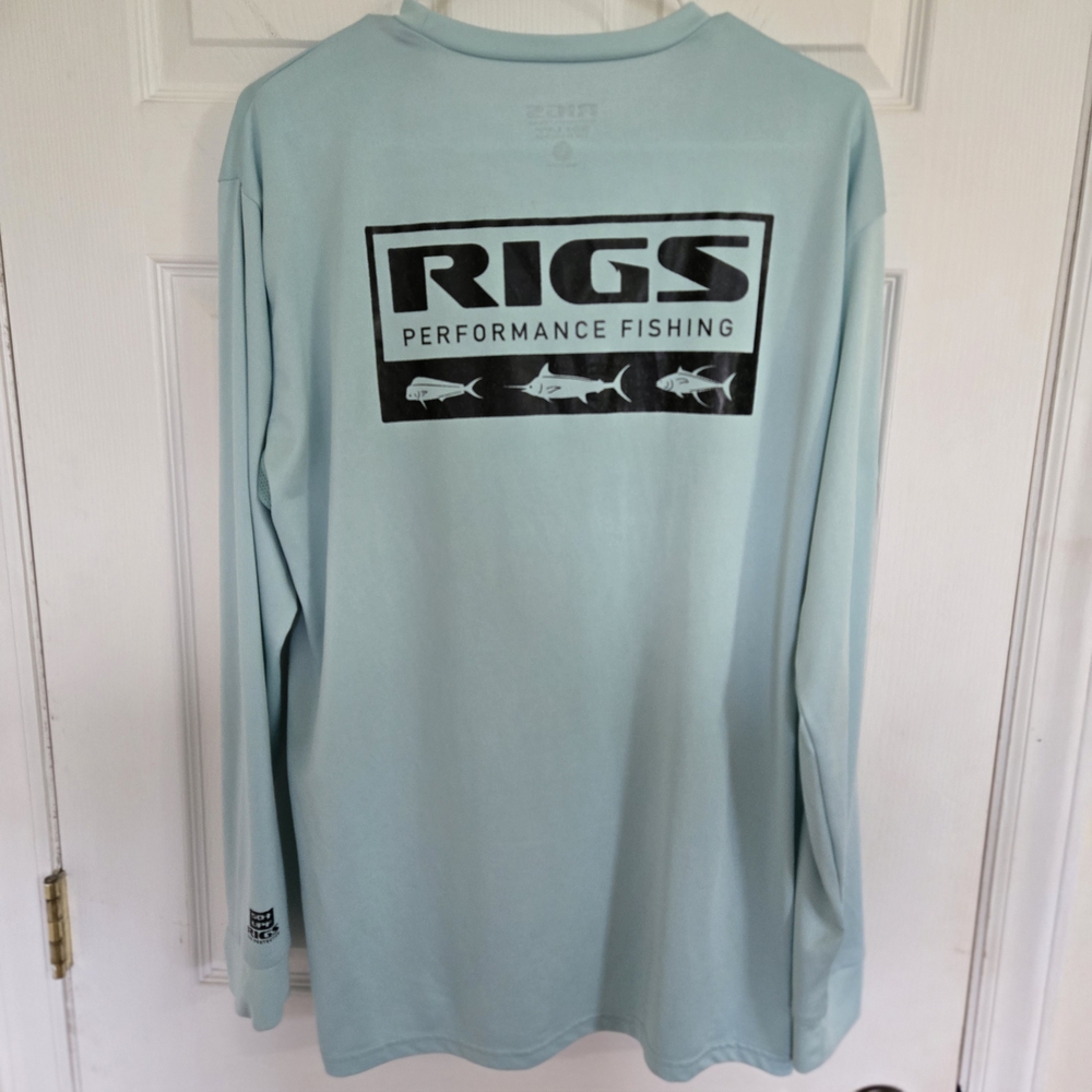 Rigs Performance Fishing Shirt Men's L Light Blue Long Sleeve UPF 50+ EUC